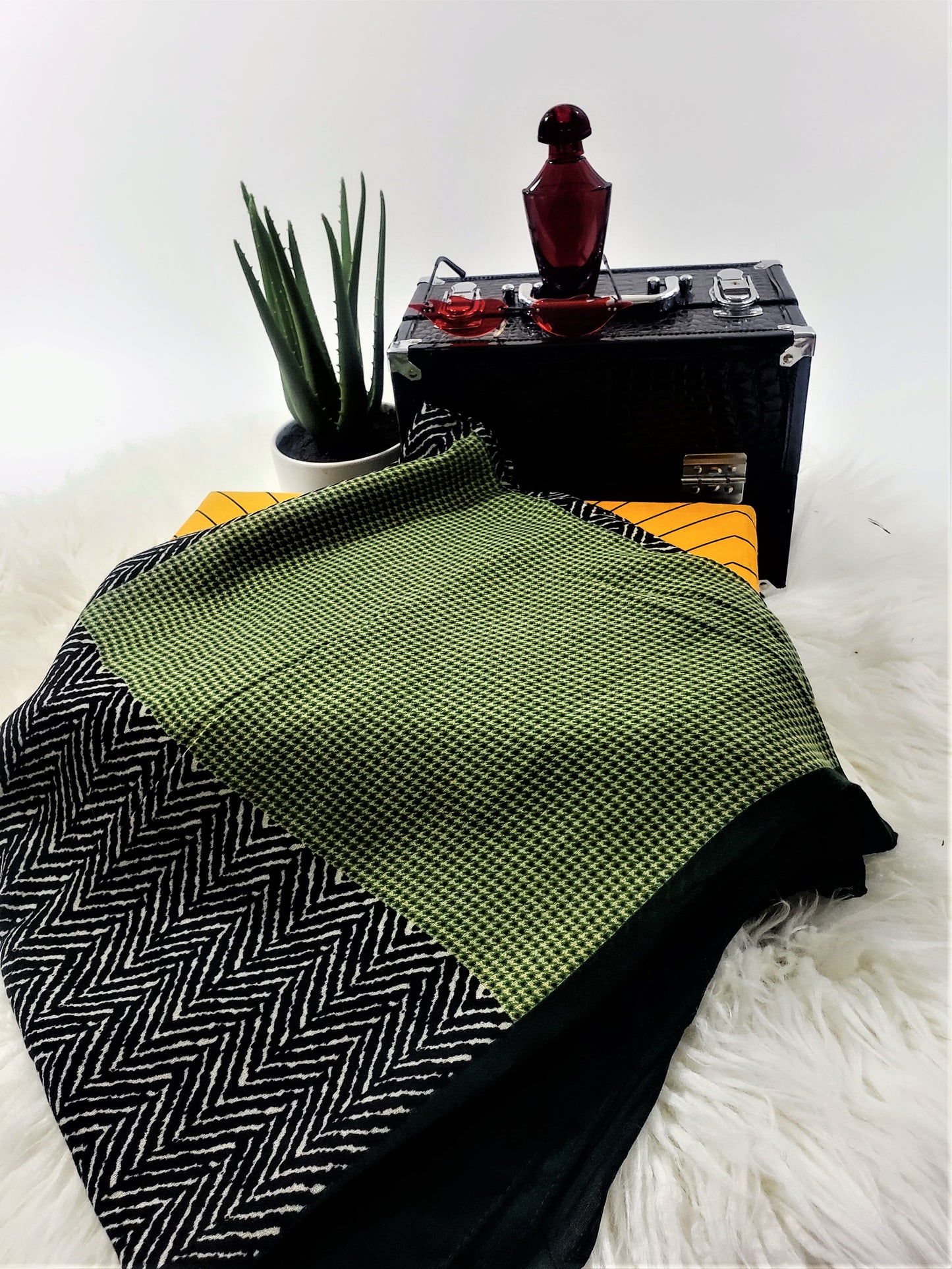 Monochrome Verde Signature Scarf