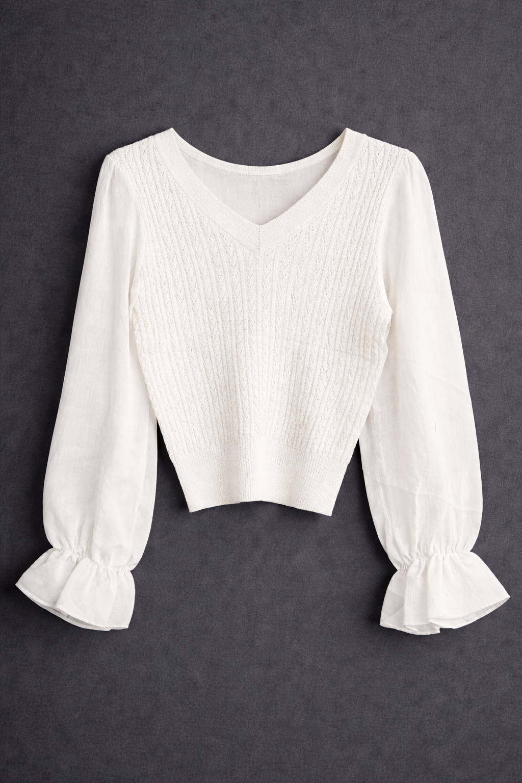 Textured V-neck knit blouse