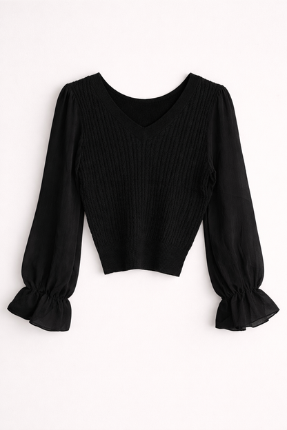Textured V-neck knit blouse