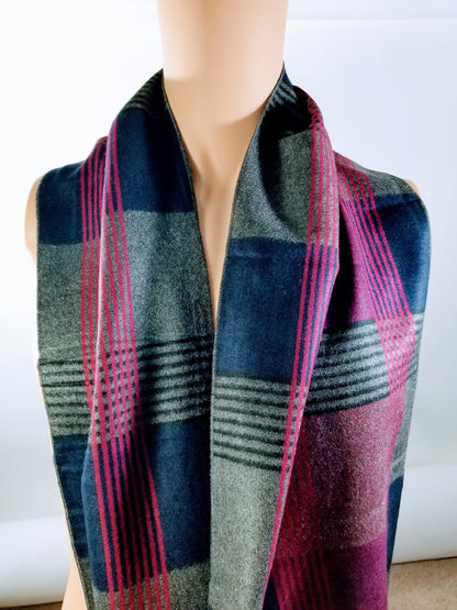 Men's Complementary Luxury Scarf