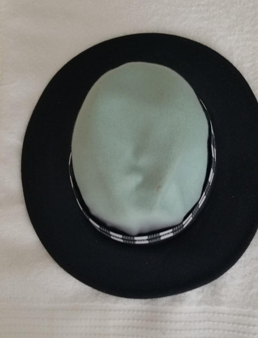 2 Tone Hat - Seafoam Green and Black
