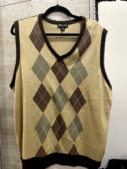 Men’s Premium Argyle Sweater Vest – Beige, Brown & Olive Classic Pattern
